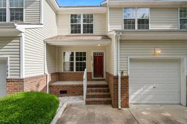 Main picture of 206 Bridge Ln