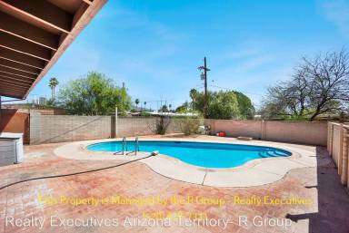 Main picture of 8702 E Shiloh Pl