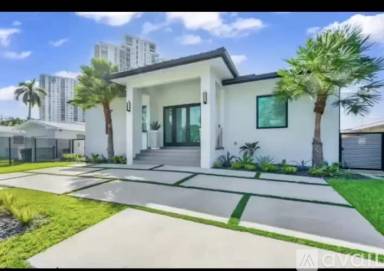 Main picture of 2010 NW 13th St