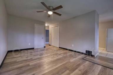 Main picture of 1020 E 13th Ave