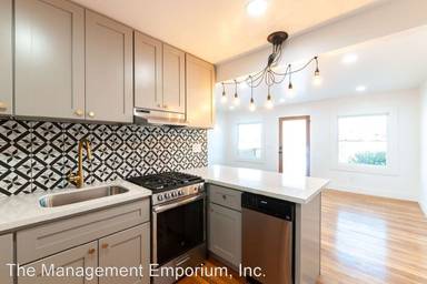 Main picture of 6166 York Blvd