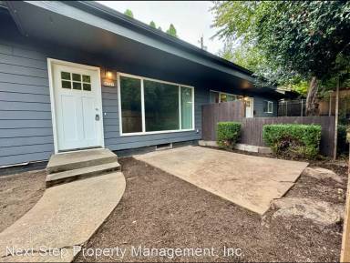 Main picture of 4512 SE 29th Ave
