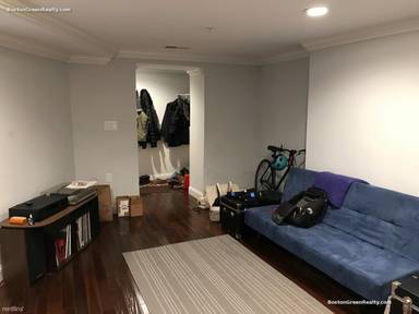 Main picture of 140 Marcella St