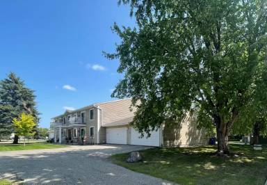 Main picture of 3201 15th Ave S