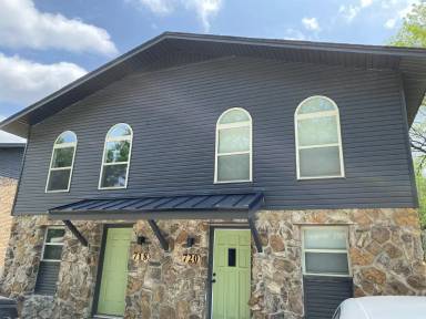Main picture of 706-20 S Mitchell St