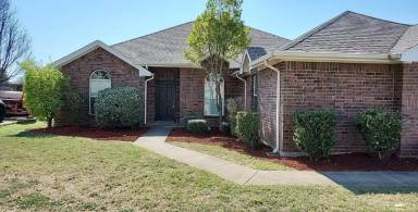 Main picture of 710 Meadow Springs Dr