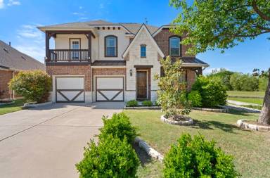 Main picture of 2425 Millbrook Loop