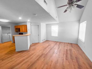 Main picture of 1002 Heritage Ct