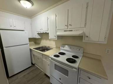 Main picture of 2576 Alcott Rd