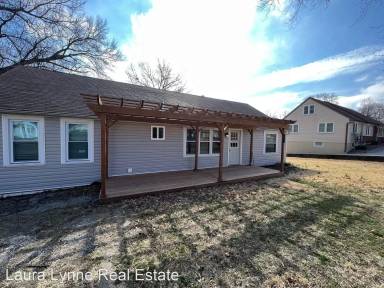 Main picture of 1627 Highland Dr