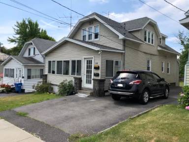 Main picture of 30 Lawn Ave