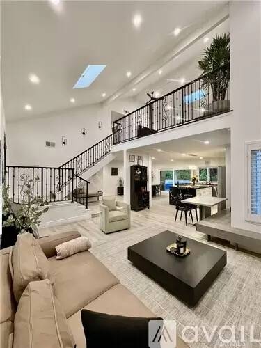 Main picture of 10468 Des Moines Ave