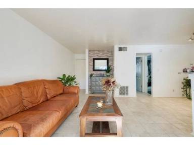 Main picture of 3018 S 1st St