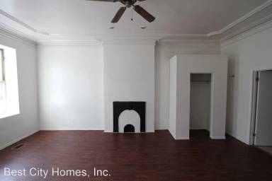 Main picture of 2209 South St