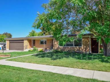 Main picture of 241 E 900 N