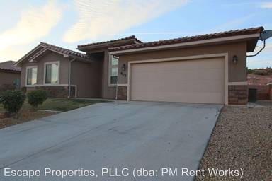 Main picture of 905 N Catalpa Dr