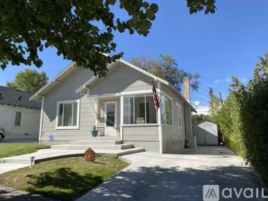 Main picture of 455 Juniper St