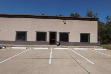 Main picture of 5053 Highway 69 S