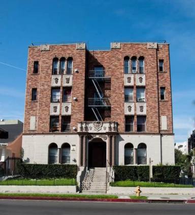 Main picture of 901 Irolo St