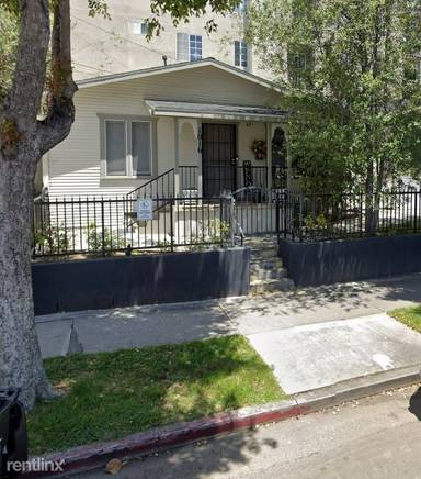 Main picture of 1016 S Barrington Ave