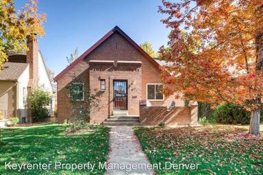 Main picture of 1418 Grape St