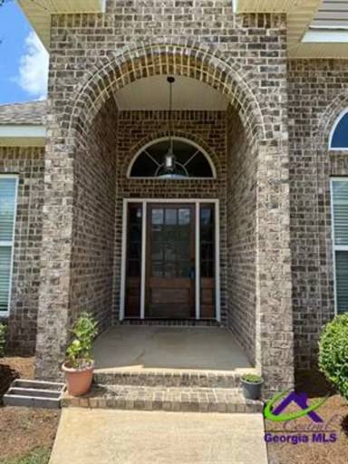 Main picture of 616 Amberley Ct