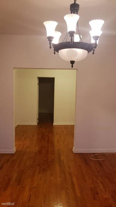 Main picture of 249 61st St