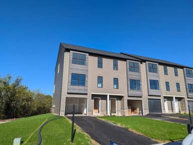 Main picture of 34 Old Stone Way