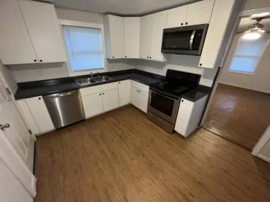 Main picture of 101 Delano Ave
