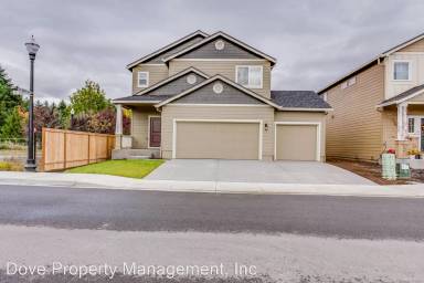 Main picture of 12012 NE 110th St