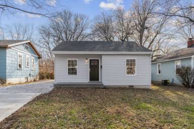 Main picture of 522 E Cozy St