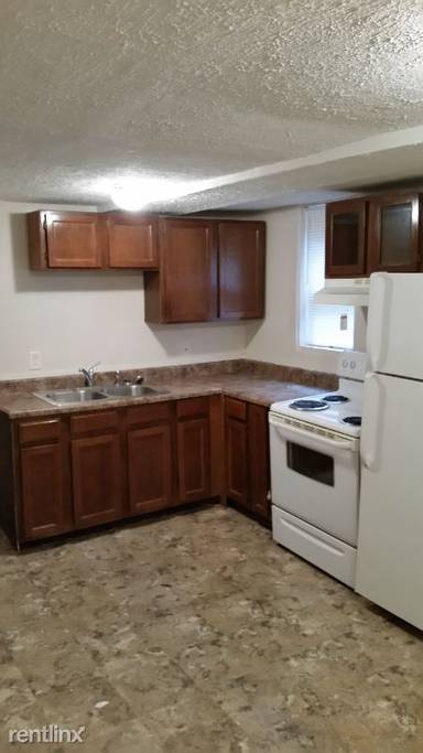 Main picture of 137 Victor Cir NW