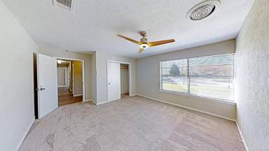 Main picture of 4106 Skyline Dr