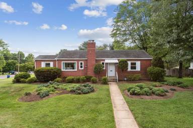 Main picture of 10800 Blossom Ln