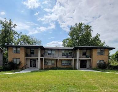 Main picture of 2820 Kingman Blvd