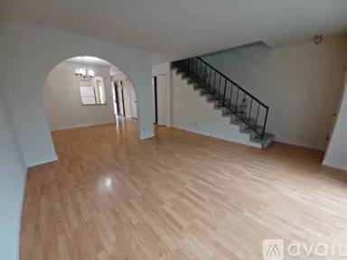 Main picture of 43164 Starr St