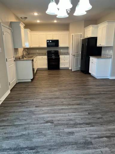 Main picture of 415 Myra Lynn Ln