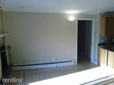 Main picture of 4 Trowbridge Pl