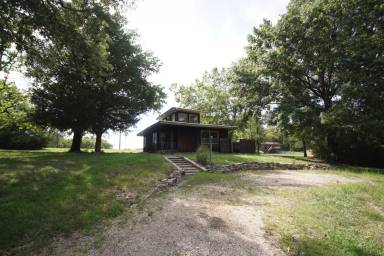 Main picture of 6036 SE Commanche Dr