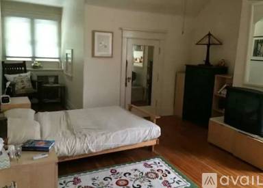 Main picture of 2415 Beechwood Blvd