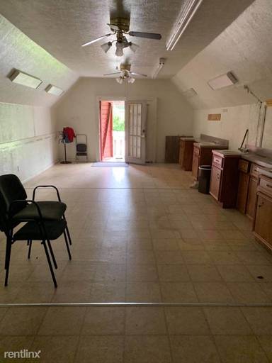 Main picture of 3710 Pheasant St