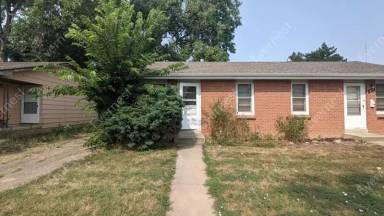 Main picture of 219 N Roosevelt Ave