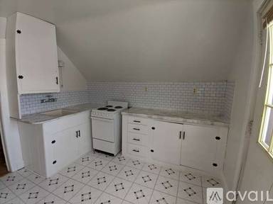 Main picture of 4910 Cuming St