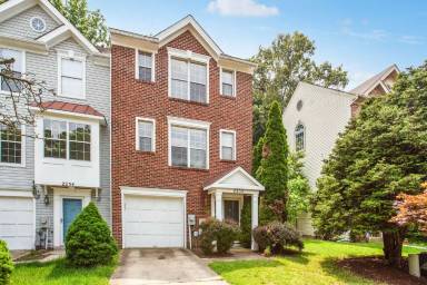 Main picture of 2252 Commissary Cir