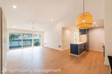 Main picture of 605 S Prospect Ave