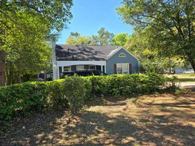 Main picture of 4912 Oleander Dr