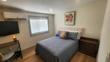 Main picture of 1704 S Forest Dr