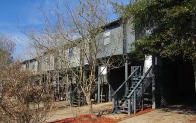 Main picture of 200 White St