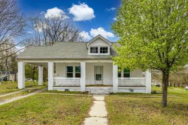 Main picture of 460 Arch Dr