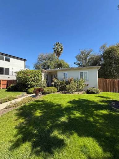 Main picture of 6414 Hanna Ave